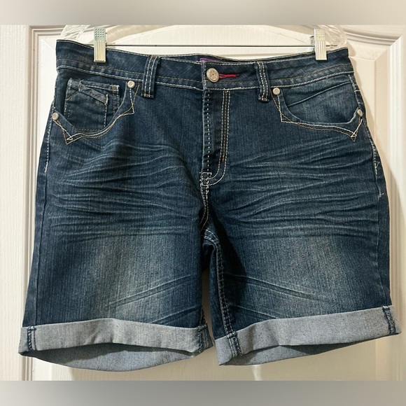 Deja Blue Dark Wash Denim Blue Women's Short Size 14 - Picture 1 of 4